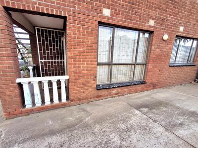 Apartment / Flat For Rent in Merebank, Durban
